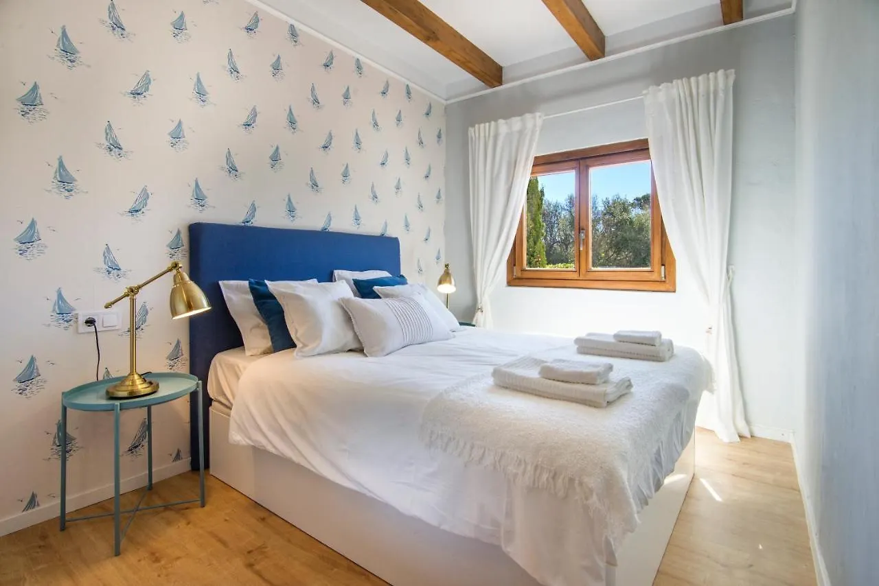 Casa Azul Stylish Beach House For 4 Adults And 1 Child In Cala Llombards 0*,