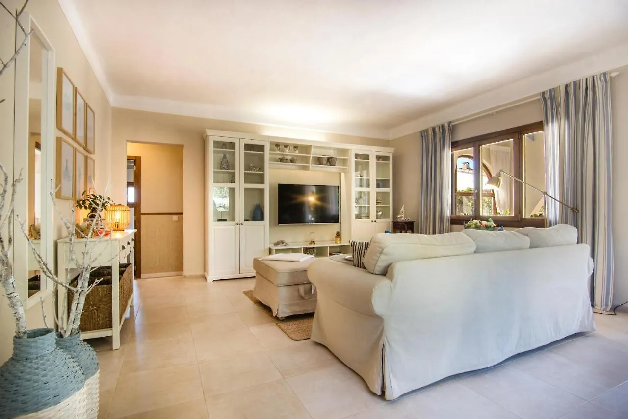 Casa Azul Stylish Beach House For 4 Adults And 1 Child In Cala Llombards Spain